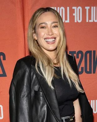 Hilary Duff Mansfield